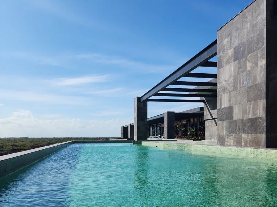 Espacio exterior renovado en Villamartín